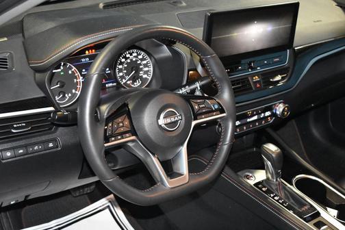 2024 Nissan Altima SR VC-Turbo FWD