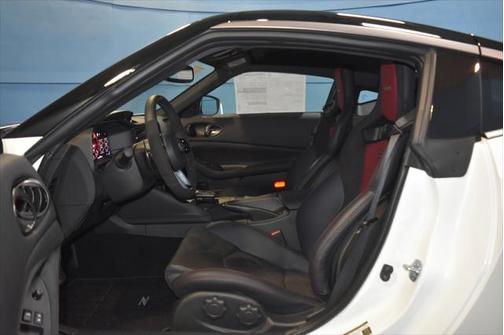 2024 Nissan Z NISMO Auto