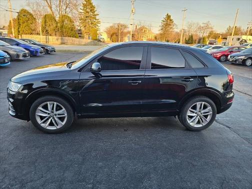 2017 Audi Q3 2.0T Premium