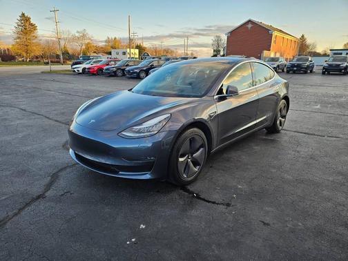 2019 Tesla Model 3 Standard Range Plus