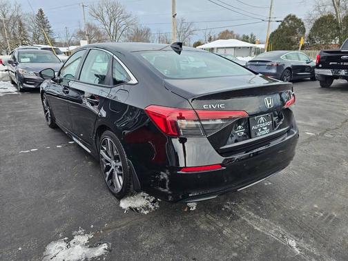 2022 Honda Civic Touring