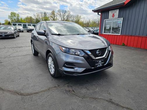 Gun Metallic 2022 Nissan Rogue Sport S