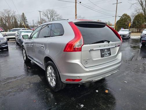 2016 Volvo XC60 T5 Platinum
