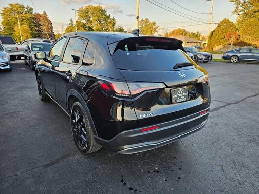 2023 Honda HR-V 2WD Sport