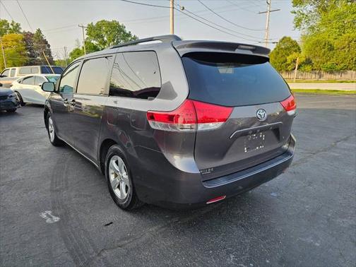 2014 Toyota Sienna LE