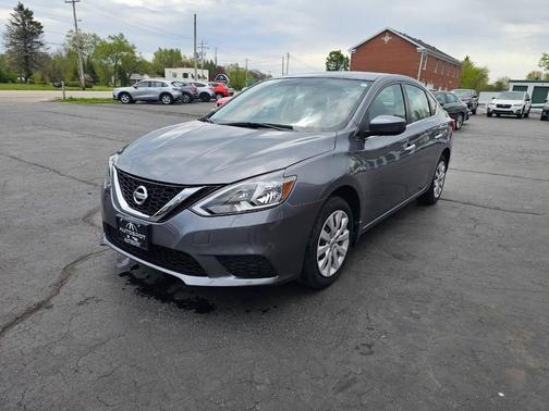 Gun Metallic 2017 Nissan Sentra SV