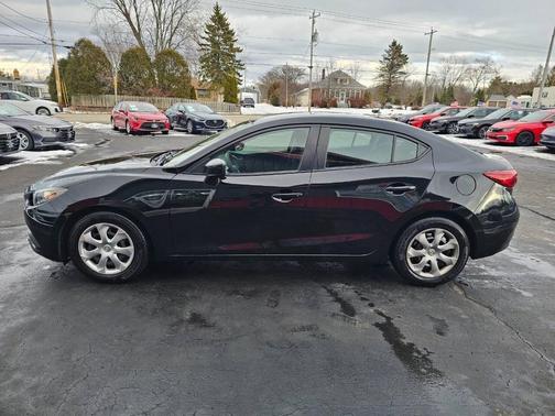 2015 Mazda Mazda3 i Sport