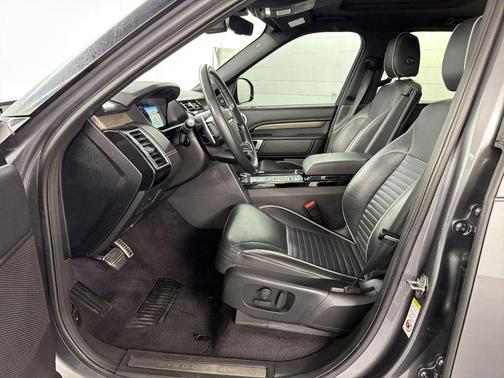 Corris Grey 2018 Land Rover Discovery HSE