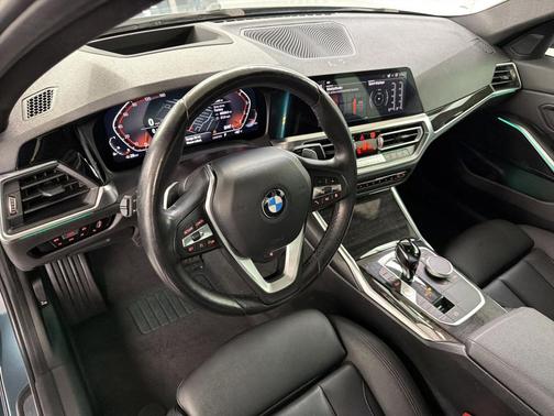 2021 BMW 330 i