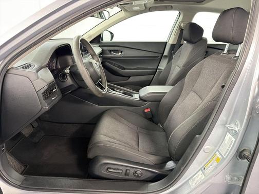 Lunar Silver Metallic 2023 Honda Accord EX