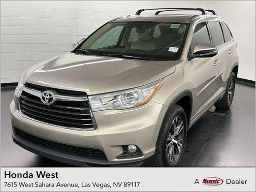 Silver 2016 Toyota Highlander XLE