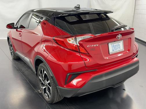 2020 Toyota C-HR XLE