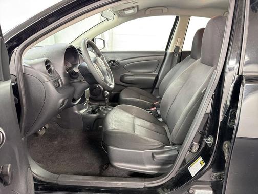 Black 2017 Nissan Versa 1.6 S+