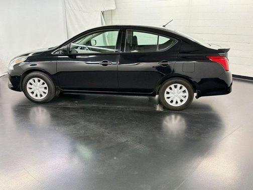 Black 2017 Nissan Versa 1.6 S+