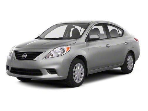 2013 Nissan Versa 1.6 SV