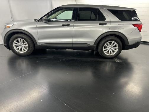 2021 Ford Explorer Base