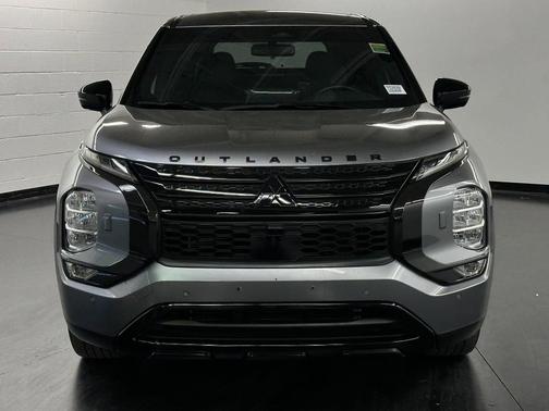2023 Mitsubishi Outlander SE Black Edition