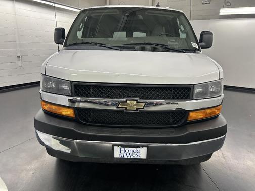 2022 Chevrolet Express 3500 LT