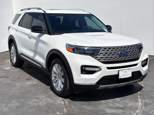 White 2023 Ford Explorer Limited