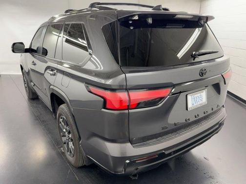 2024 Toyota Sequoia Platinum