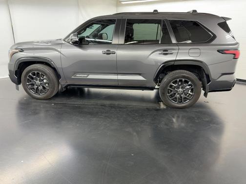 2024 Toyota Sequoia Platinum