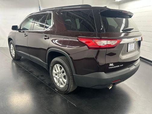 2021 Chevrolet Traverse LT Leather