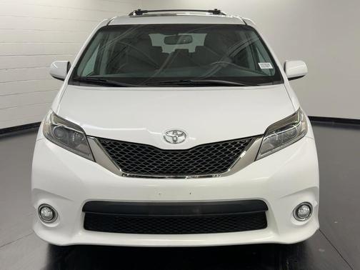 2017 Toyota Sienna SE