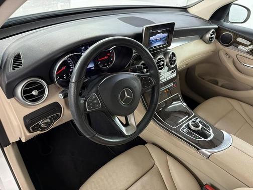 White 2019 Mercedes-Benz GLC 300 Base