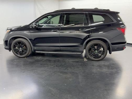 2022 Honda Pilot Black Edition