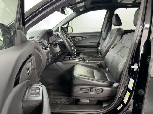 2022 Honda Pilot Black Edition