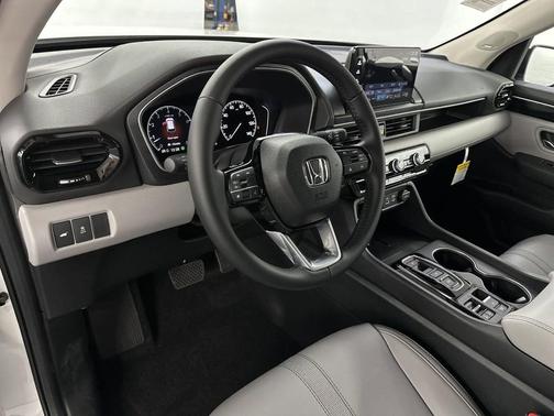 2025 Honda Pilot Touring+