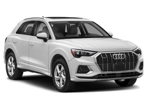 Ibis White 2022 Audi Q3 40 Premium
