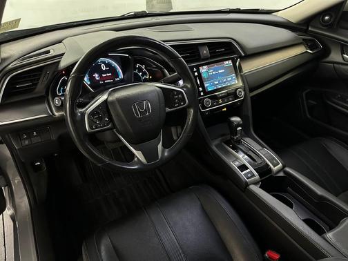 2018 Honda Civic Touring