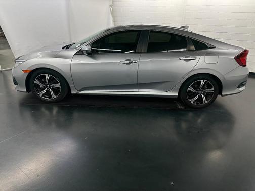 2018 Honda Civic Touring