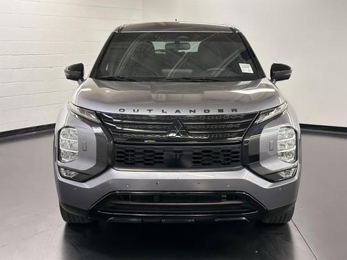 2023 Mitsubishi Outlander SE Special Edition