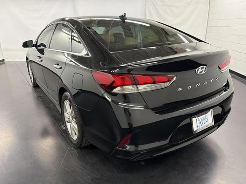 Phantom Black 2018 Hyundai SONATA Limited