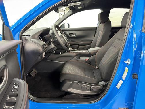 Boost Blue Pearl 2026 Honda HR-V Sport
