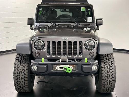 Granite Crystal Clearcoat Metallic 2016 Jeep Wrangler Unlimited Rubicon