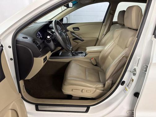 White 2014 Acura RDX Technology