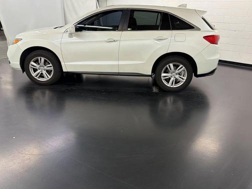 White 2014 Acura RDX Technology