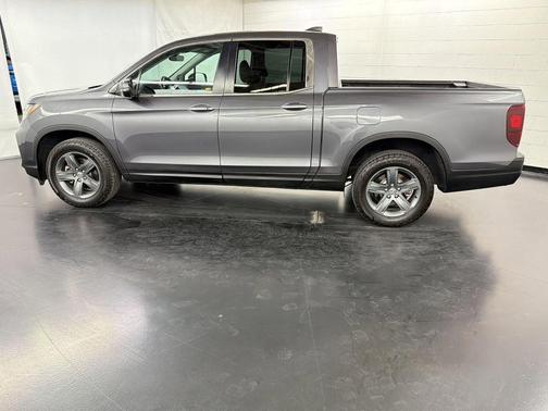 Gray 2023 Honda Ridgeline RTL