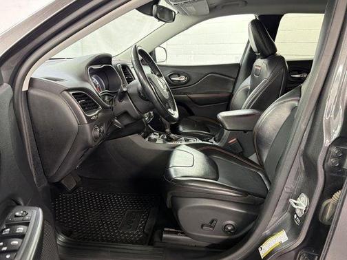 2021 Jeep Cherokee Trailhawk