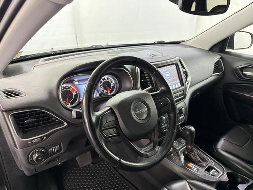 Granite Crystal Clearcoat Metallic 2021 Jeep Cherokee Trailhawk