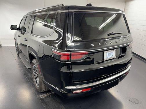 2025 Jeep Wagoneer L Base