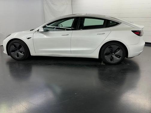 2020 Tesla Model 3 Standard Range