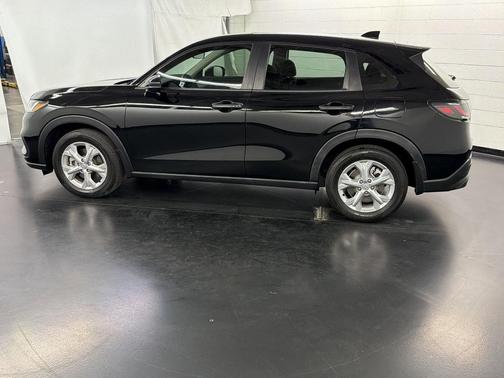 Black 2024 Honda HR-V LX