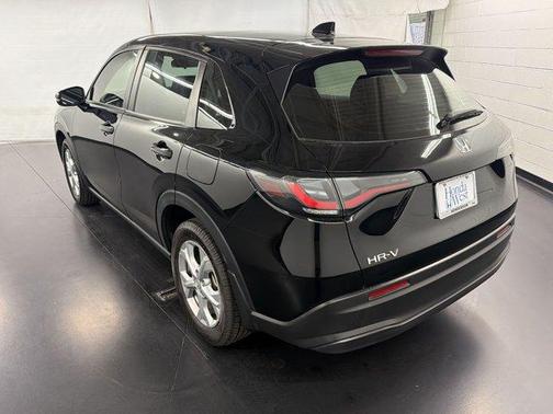 Black 2024 Honda HR-V LX