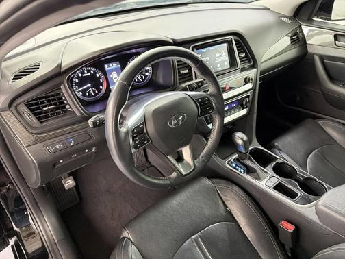 Phantom Black 2018 Hyundai SONATA Limited