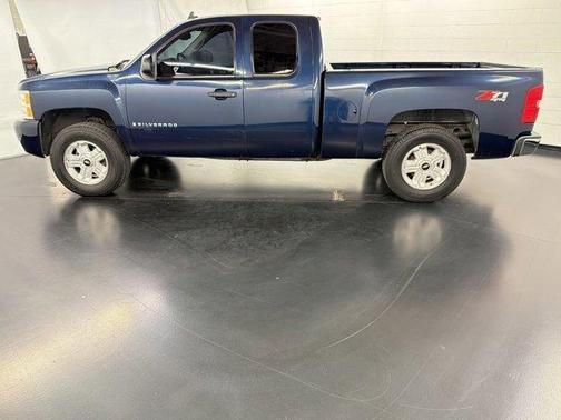 Imperial Blue Metallic 2009 Chevrolet Silverado 1500 LT Extended Cab