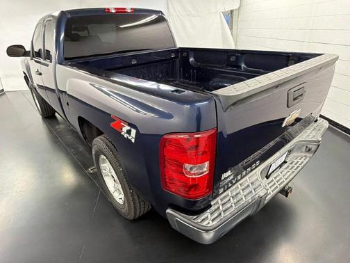 Imperial Blue Metallic 2009 Chevrolet Silverado 1500 LT Extended Cab